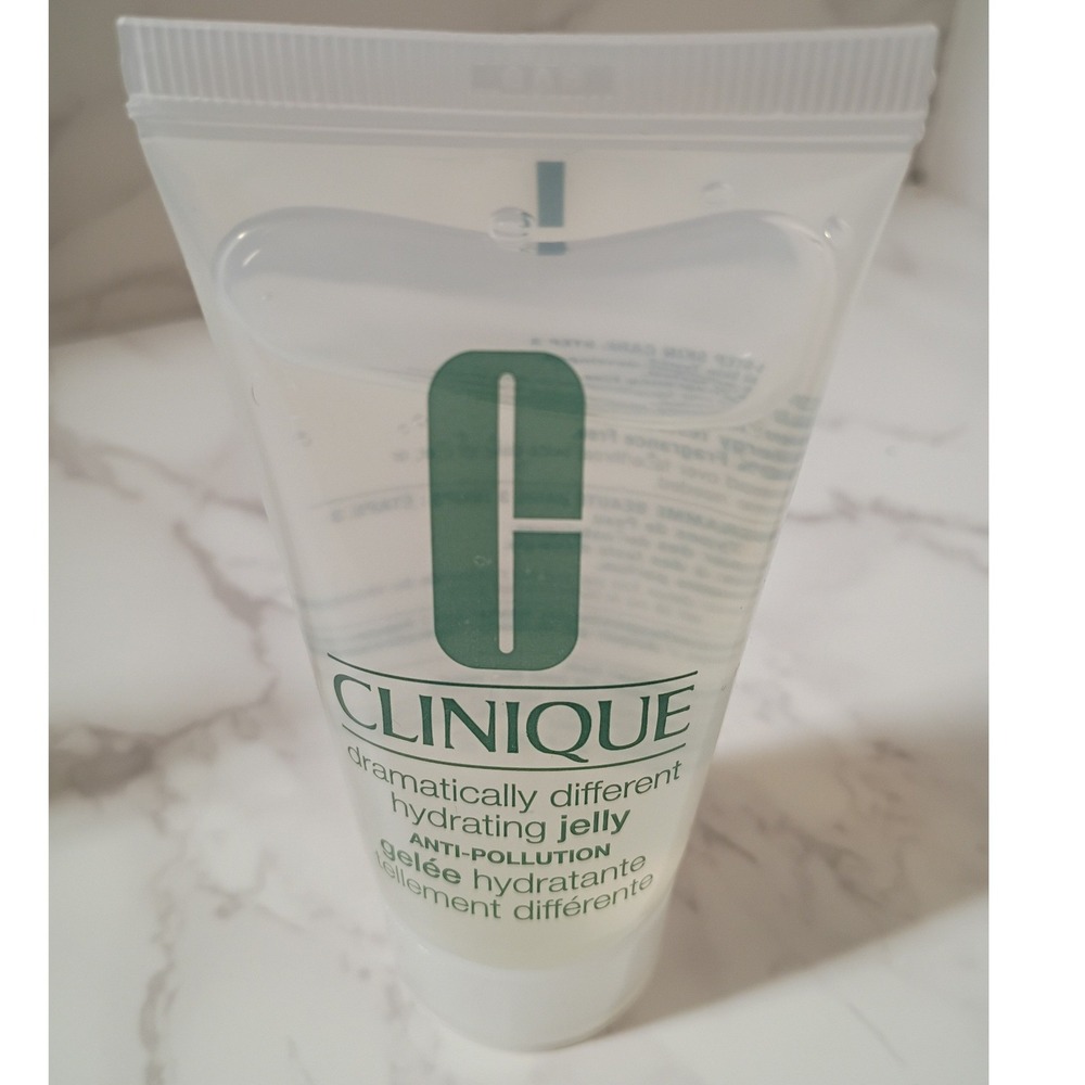 CLINIQUE 5-Piece Skin Care & Lipstick Bundle - NWT - Picture 2 of 5